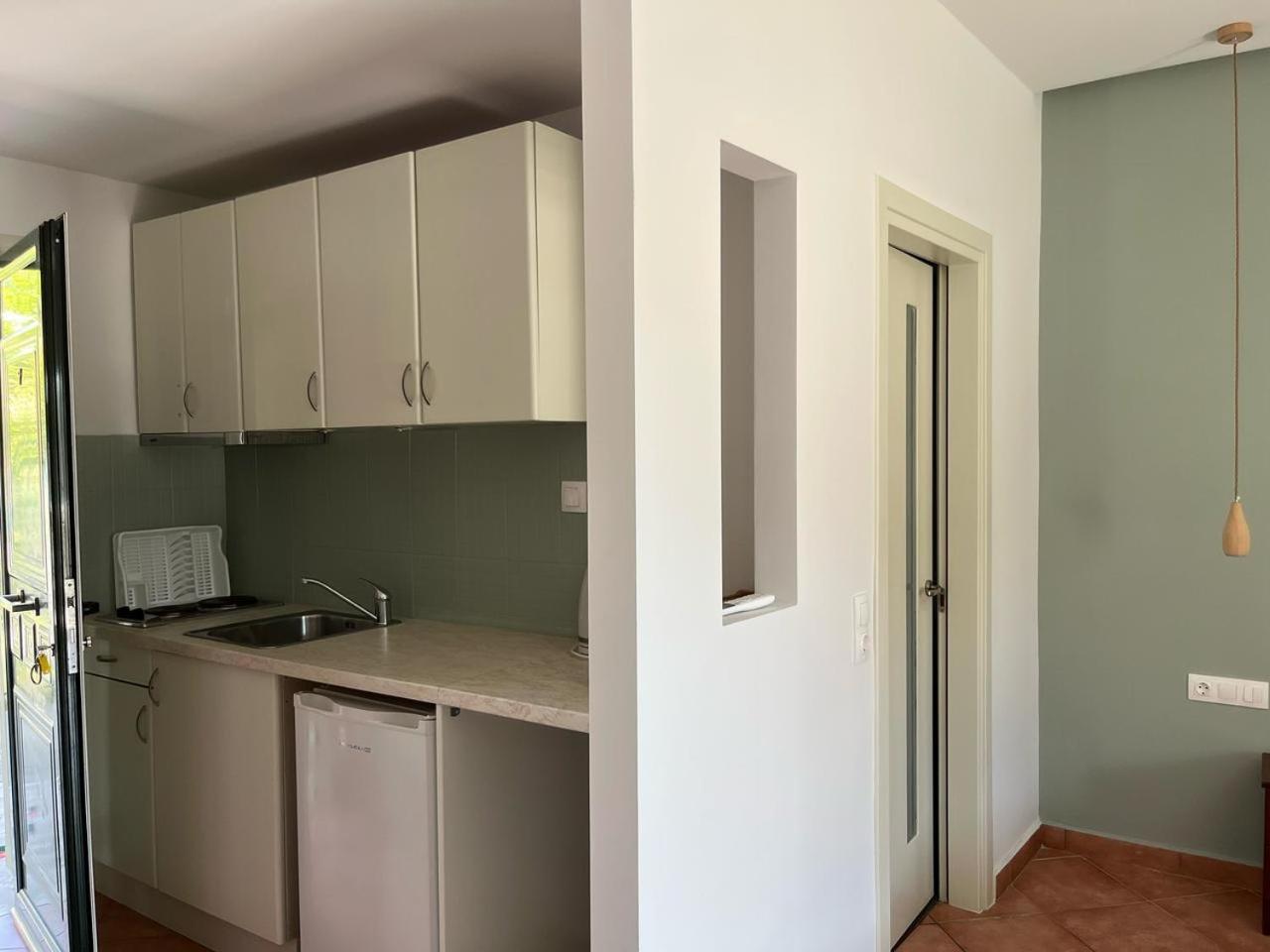Paleo Apartments Палеокастрица Экстерьер фото